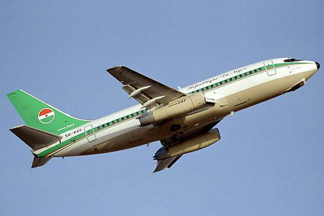 b737
